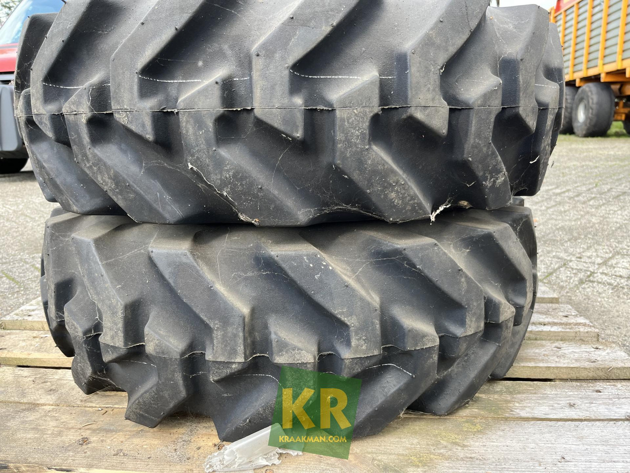 신규 휠 및 타이어 패키지 농업용 기계 용 10.5/80-18 AT603  BKT : 사진 2