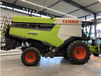 목초수확기 CLAAS Lexion 540