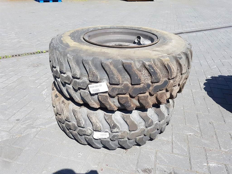휠 및 타이어 건설기계 용 Ahlmann AS50-Solideal 12.5-18-Dunlop 12.5R18-Tire/Reifen : 사진 7