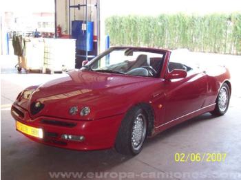 차량 Alfa-Roméo GTV SPIDER : 사진 1