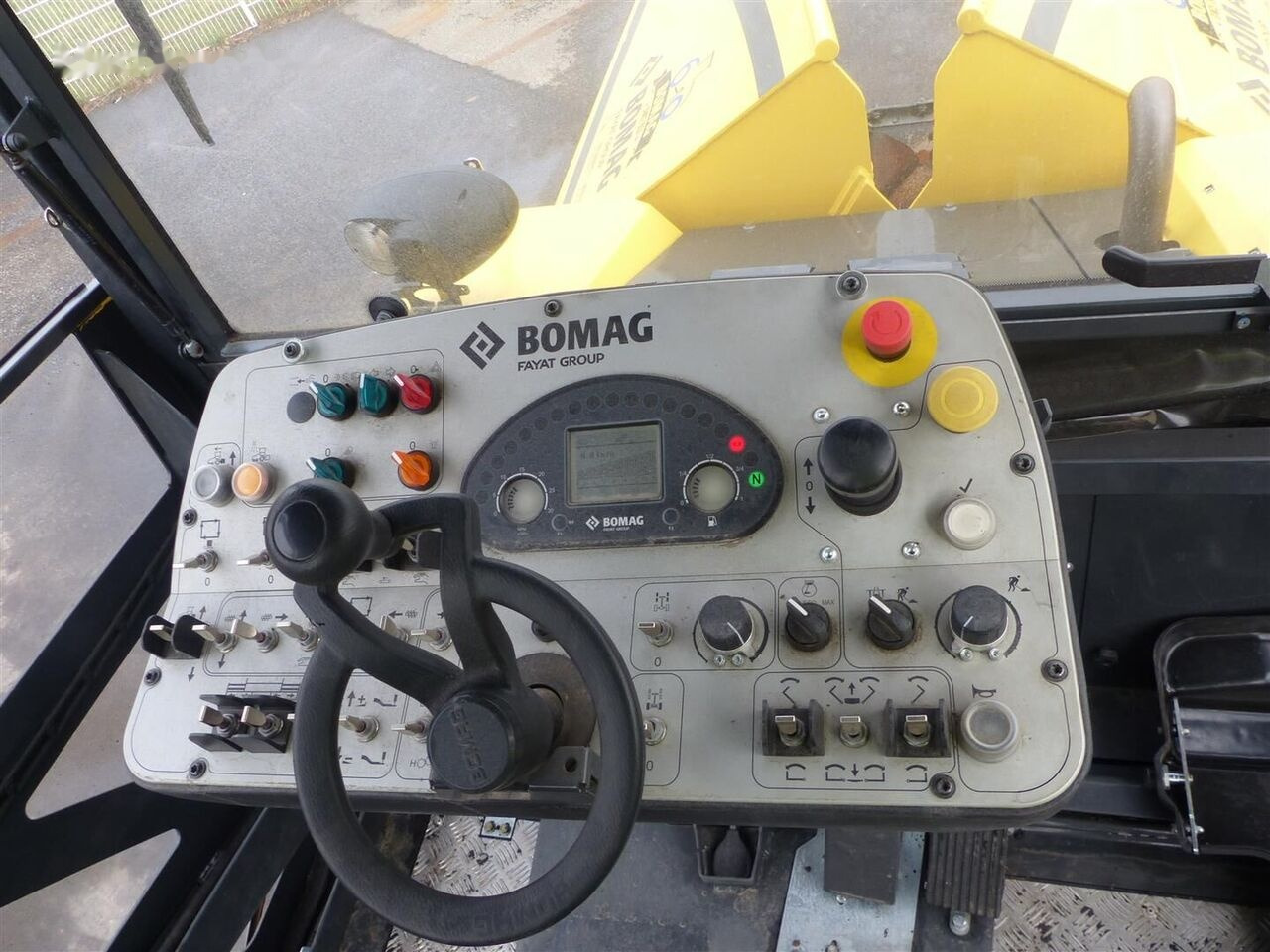 신규 아스팔트 포장기 BOMAG BF 300P-2 S340-2TV : 사진 25