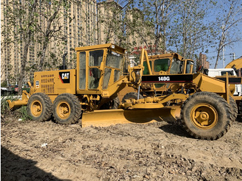 그레이더 CATERPILLAR 140G