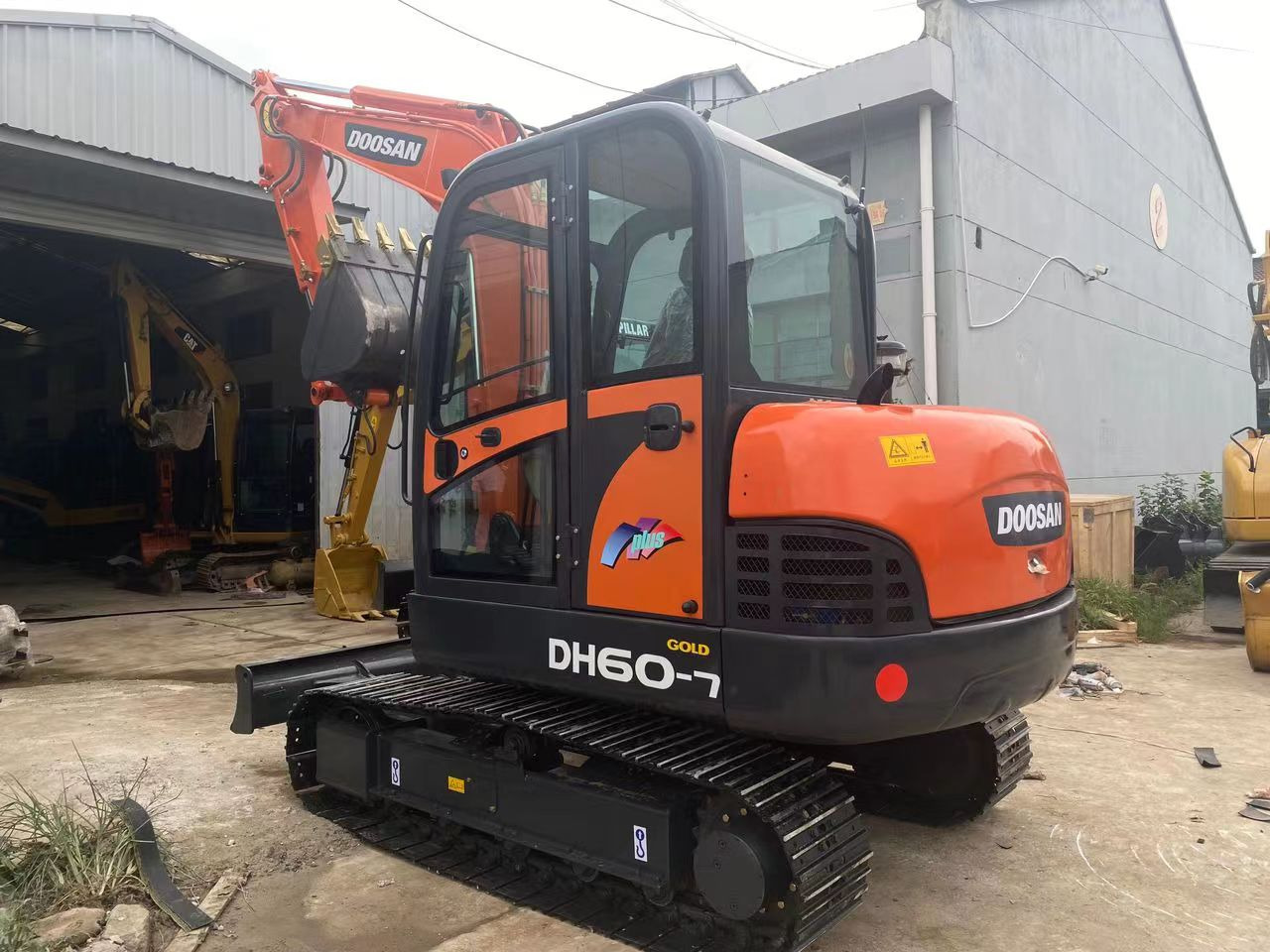 크롤러 굴삭기 Good condition DOOSAN used excavator DH60-7models aslo on sale welcome to inquire : 사진 2
