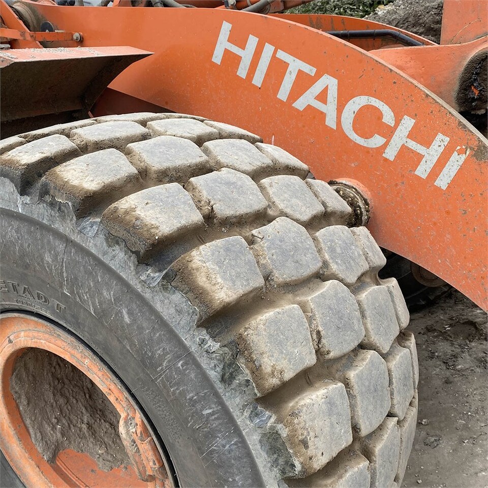 휠 로더 Hitachi ZW 220 - 5B : 사진 38