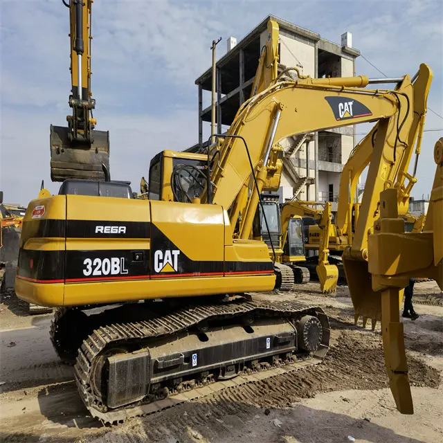 크롤러 굴삭기 Hot sale  original 20 ton Cat 320BL used excavators Japan Caterpillar excavator 320b 320c 320d : 사진 2