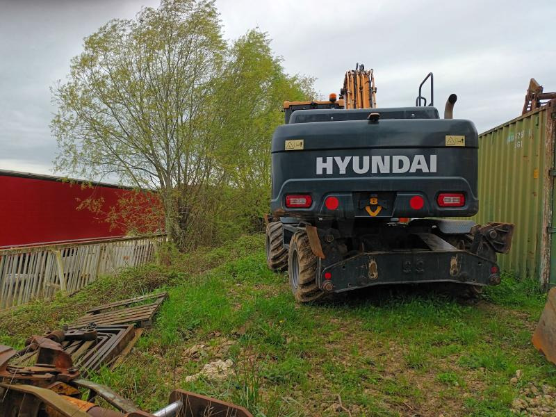 휠 굴삭기 Hyundai HW 210 : 사진 4