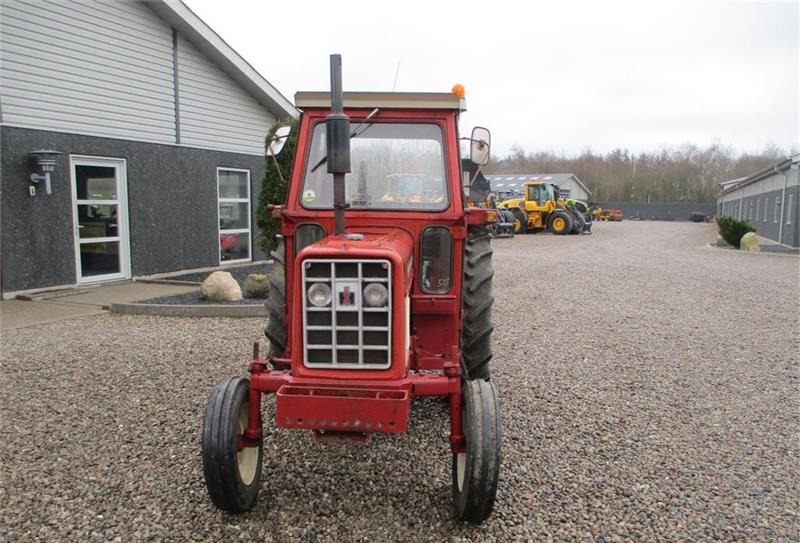 장궤형 트랙터 IH 474 En ejers traktor med lukket kabine på : 사진 9