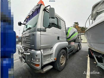 콘크리트 믹서 트럭 MAN TGA 26,400 6X2 Concrete truck with chute : 사진 1