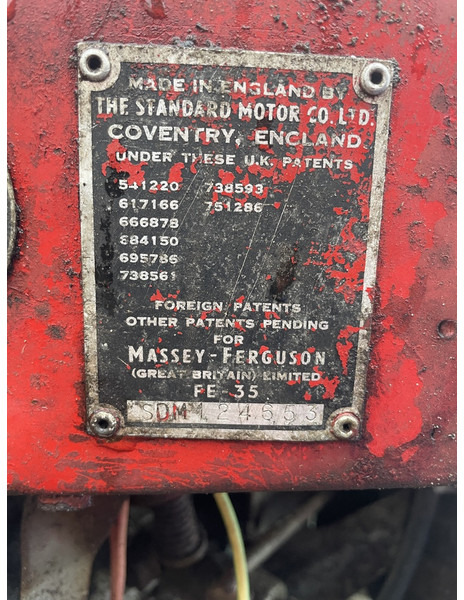 장궤형 트랙터 Massey Ferguson 35 : 사진 10