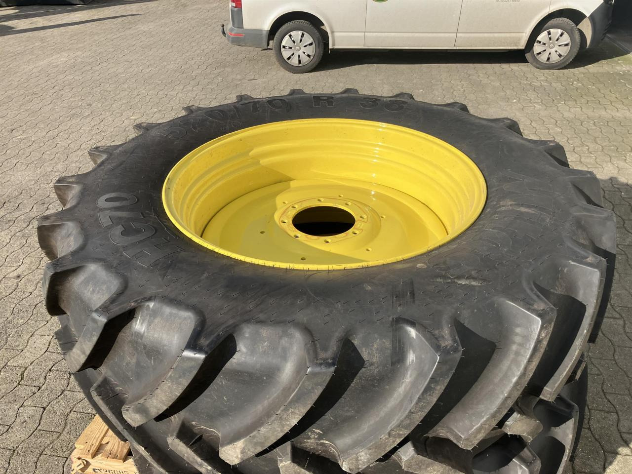타이어 농업용 기계 용 Mitas 520/70R38 : 사진 6