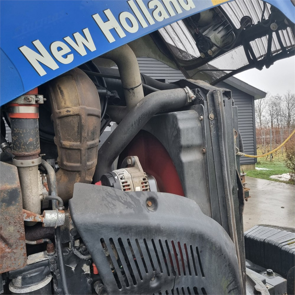 장궤형 트랙터 New Holland T 8050 Class 5 : 사진 22