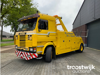 견인 트럭 Scania 143 takelwagen : 사진 1