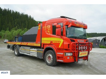 견인 트럭 Scania P320 : 사진 1