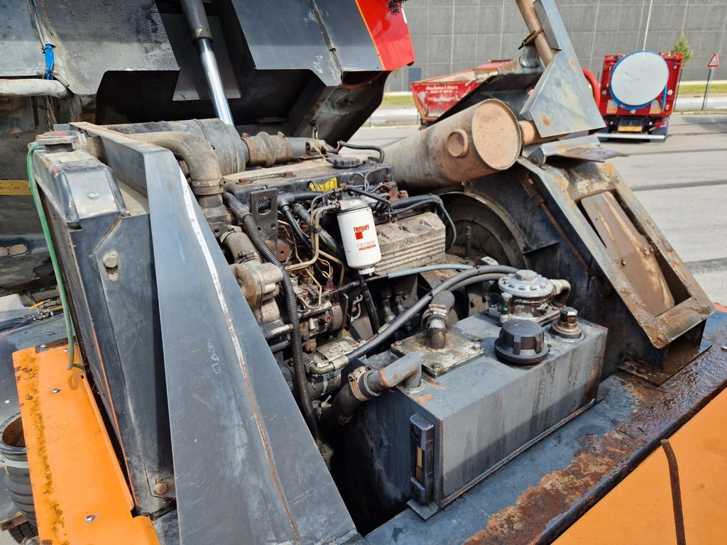 거리 청소 차량 Scania P94 230 4x2 Johnston-Beam JB 625 Kehrmaschine : 사진 20