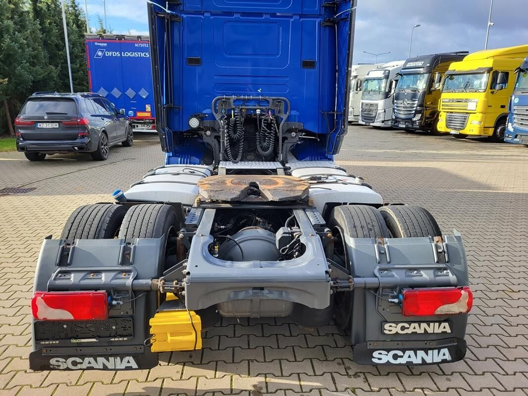 트랙터 유닛 Scania R450 Low Deck, MEGA : 사진 4