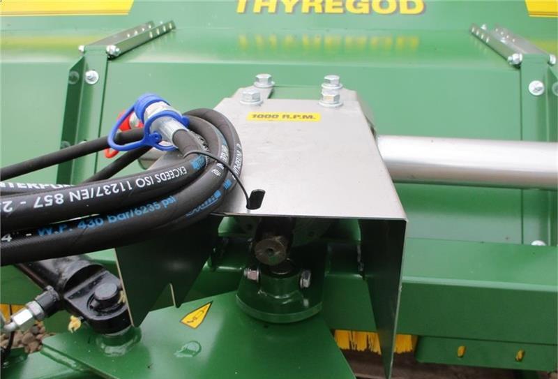 빗자루 지자체/ 특수 차량 용 Thyregod TK 2300 NY kost med hydraulisk sving og PTO-træ : 사진 3