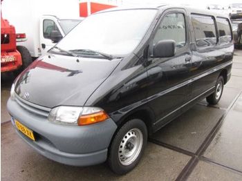 Toyota HiAce 2.4 D - 박스 밴