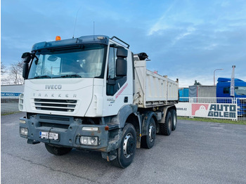 덤프트럭 IVECO Trakker