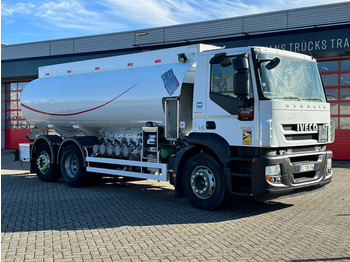 유조트럭 IVECO Stralis