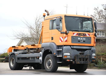 후크 리프트 트럭 MAN TGA 18.350