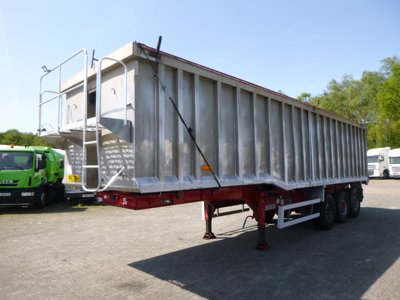 리스 Wilcox Tipper trailer alu 55 m3 + tarpaulin Wilcox Tipper trailer alu 55 m3 + tarpaulin : 사진 1