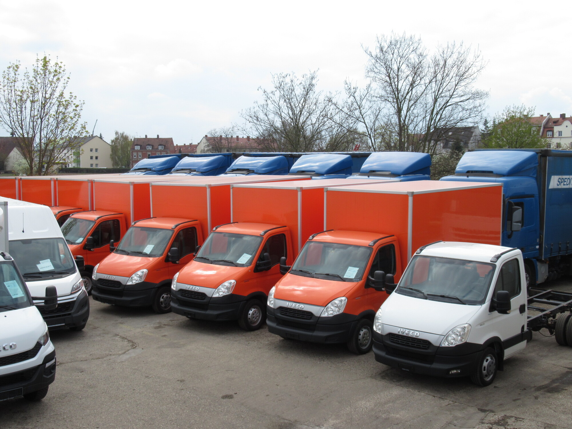 AutoStratis - 밴 - 4x4, 유로 6, 테일 리프트 undefined : 사진 2