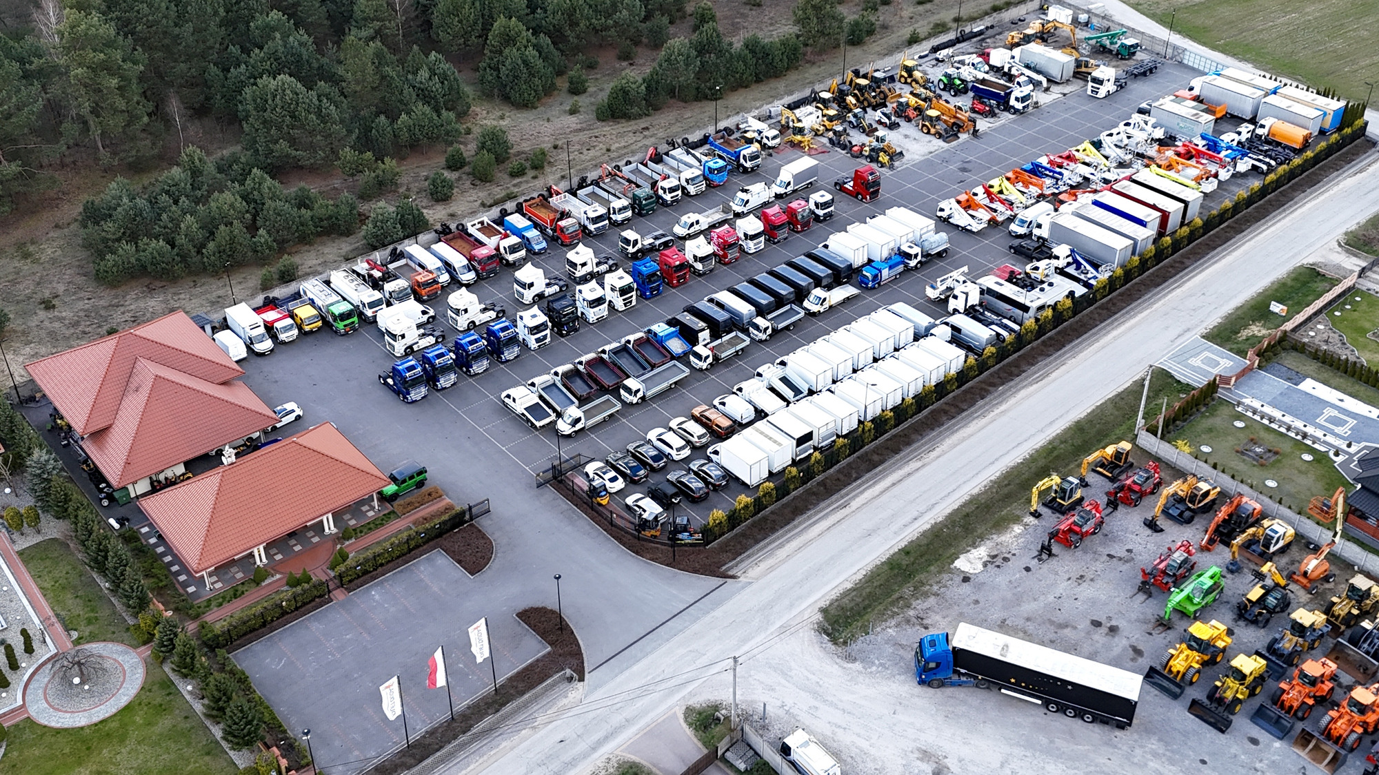 DUETDUDA - 트랙터 유닛 undefined : 사진 28