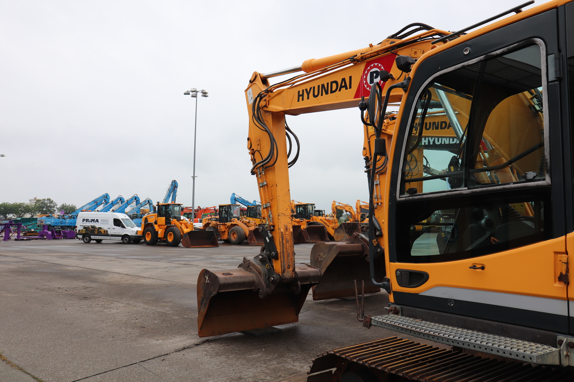 PRIMA Equipment B.V. - 건설기계 KOMATSU - 년: 2021 undefined : 사진 7