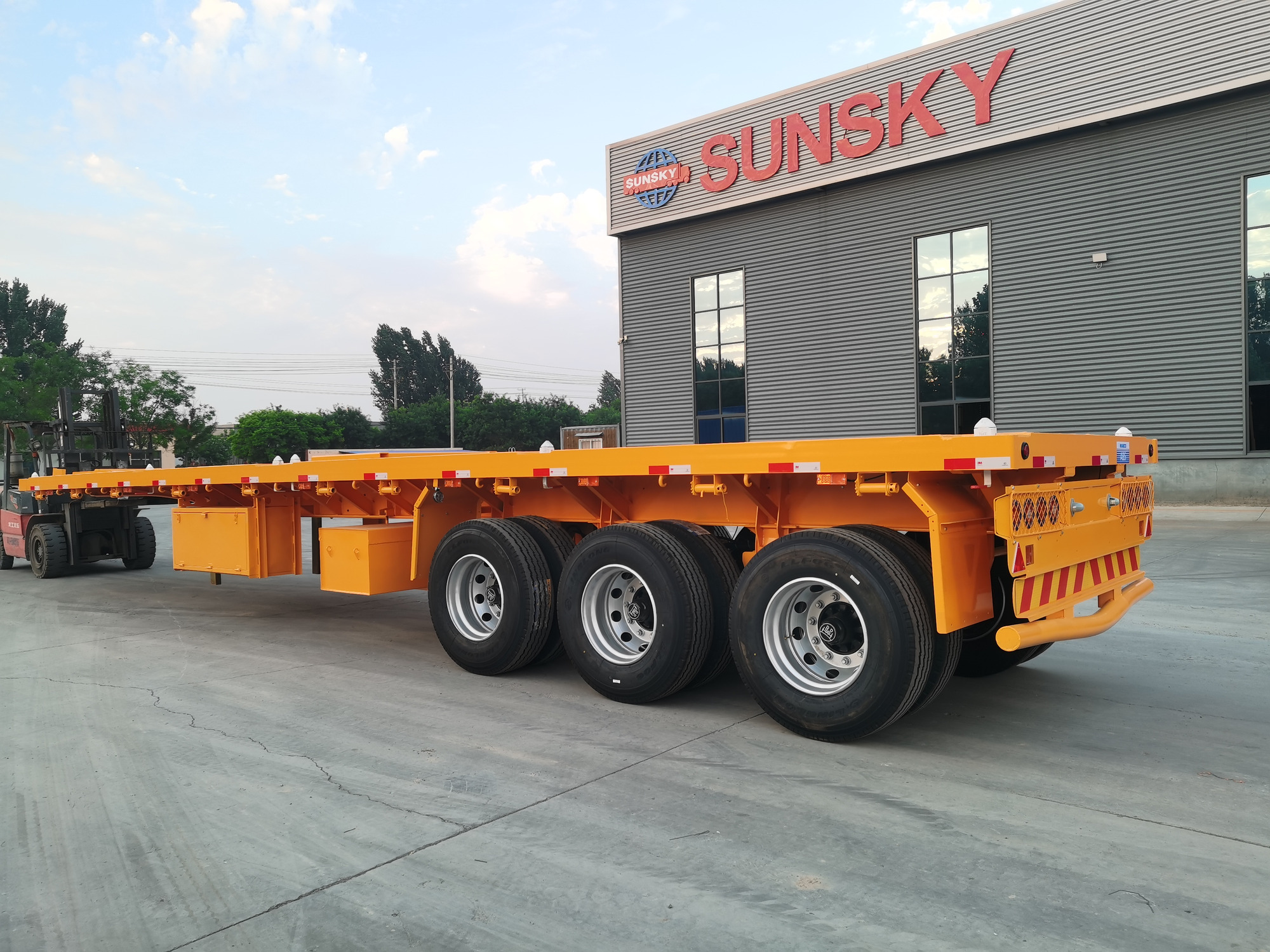 Xiamen Sunsky Vehicle Co.,Ltd - 트럭 SINOTRUK HOWO - 기어박스: 수동 undefined : 사진 4