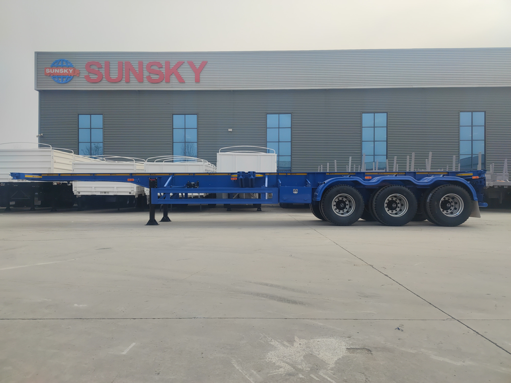 Xiamen Sunsky Vehicle Co.,Ltd - 트럭 SINOTRUK HOWO - 기어박스: 수동 undefined : 사진 3
