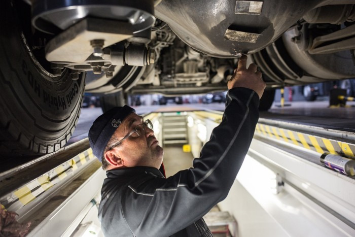 Renault Trucks France - 트럭 RENAULT - 년: 2015 undefined : 사진 9