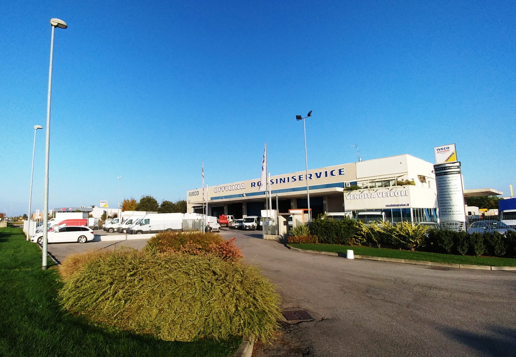 ROSSINI SERVICE SRL - 판매 중인 차량 undefined : 사진 1