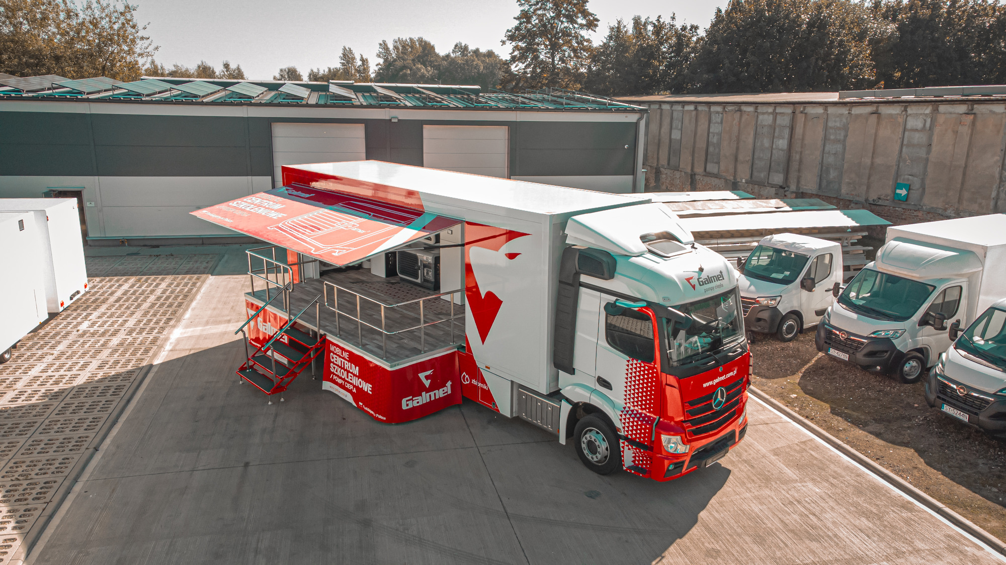 IDEX Denys Kharlamov - 트레일러 - 년: 2025 undefined : 사진 1