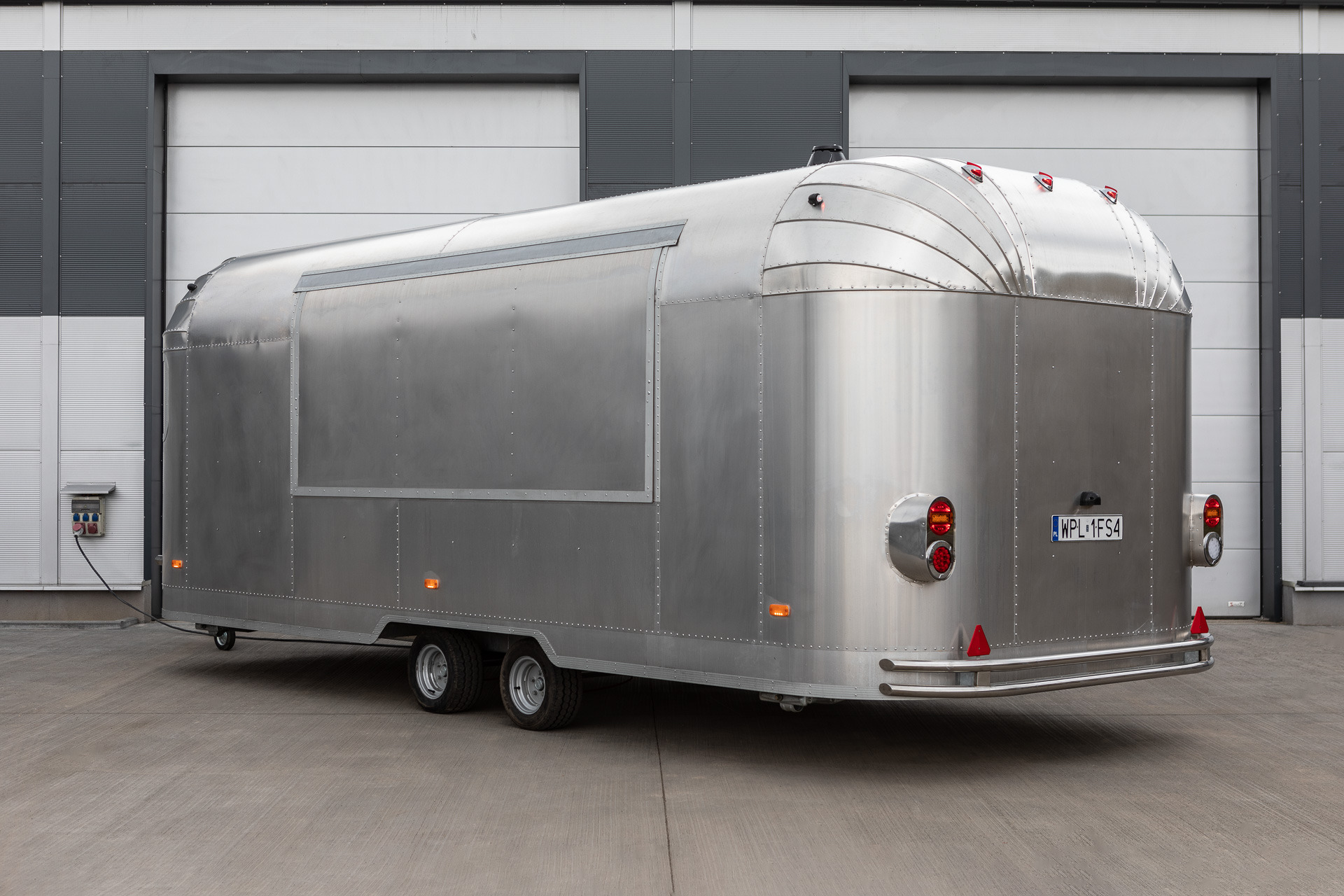 IDEX Denys Kharlamov - 트레일러 - 년: 2025 undefined : 사진 40