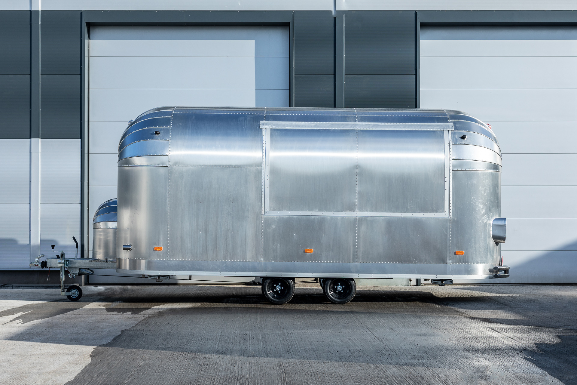 IDEX Denys Kharlamov - 트레일러 - 년: 2025 undefined : 사진 43