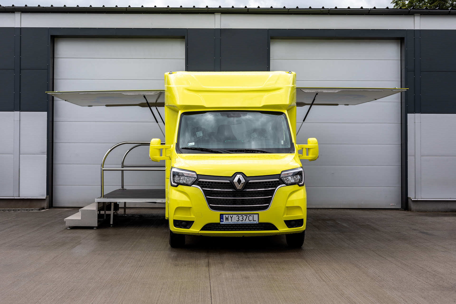 IDEX Denys Kharlamov - 트레일러 - 년: 2025 undefined : 사진 2