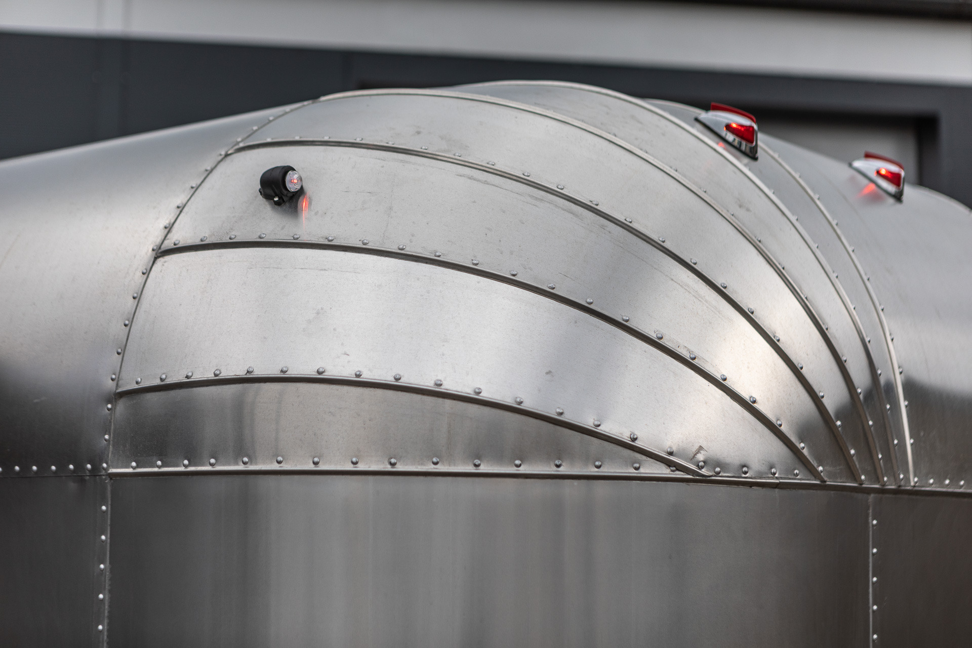 IDEX Denys Kharlamov - 트레일러 - 년: 2025 undefined : 사진 42