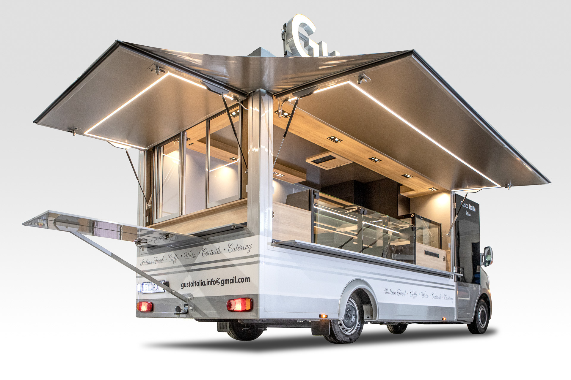 IDEX Denys Kharlamov - 트레일러 - 년: 2025 undefined : 사진 39