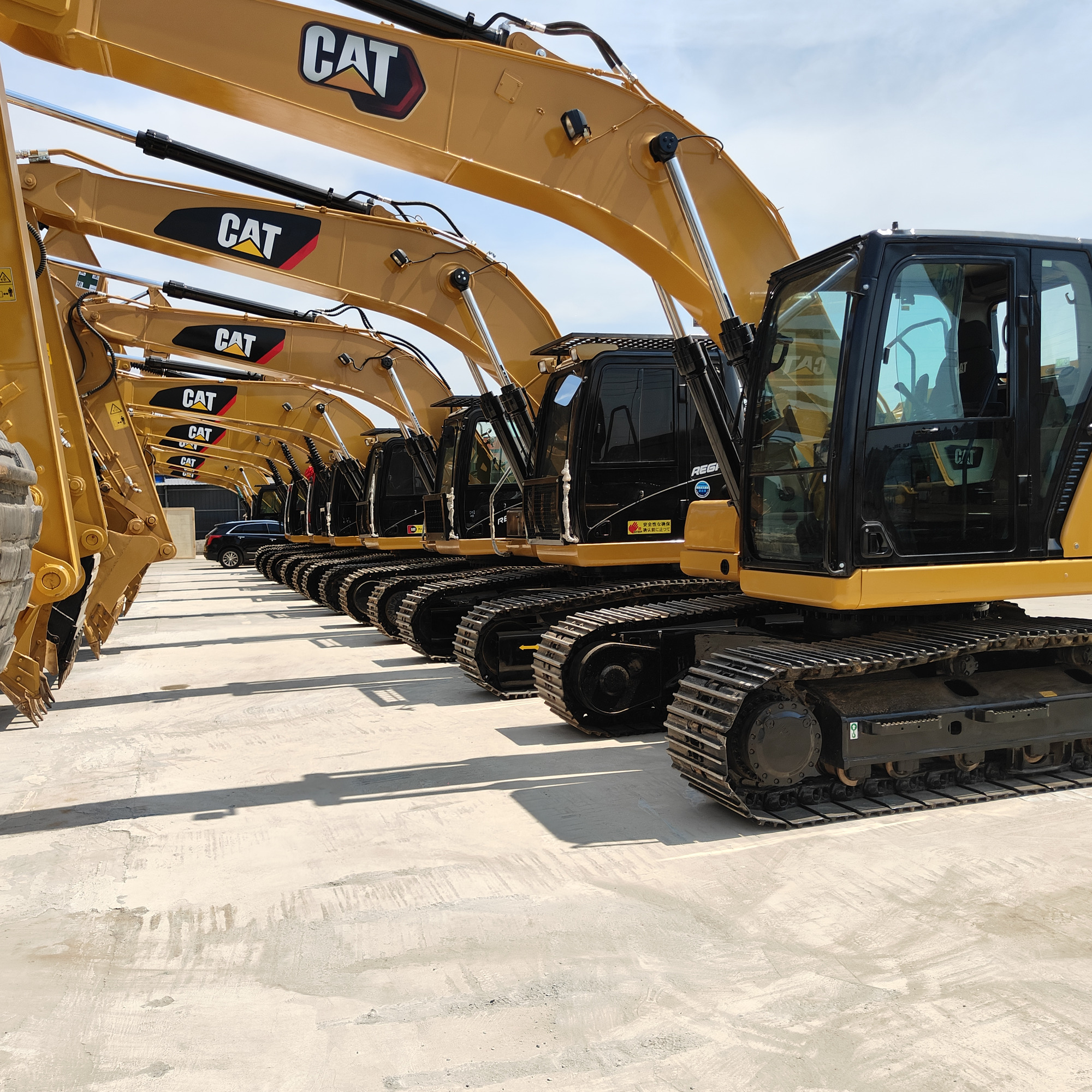 ZM Machinery Co., Ltd. - 건설기계 VOLVO EC290 undefined : 사진 2