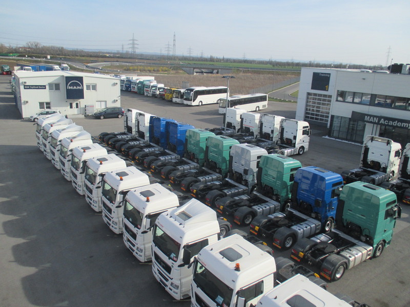 MAN Truck & Bus Vertrieb Österreich GesmbH - 밴 MAN - 에어컨 undefined : 사진 1