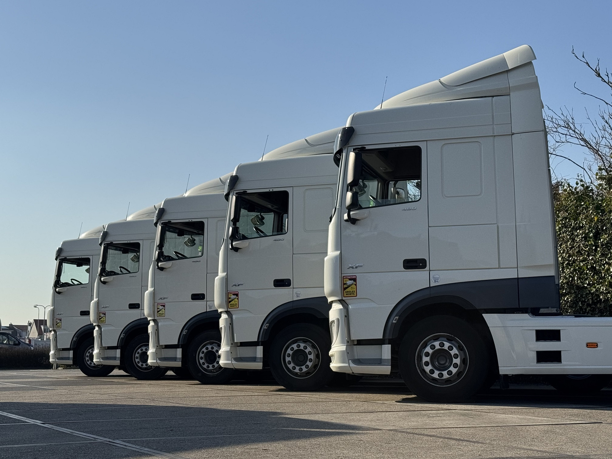 Kulk Trucks - 밴 MERCEDES-BENZ - 유로 6, 디젤 undefined : 사진 22