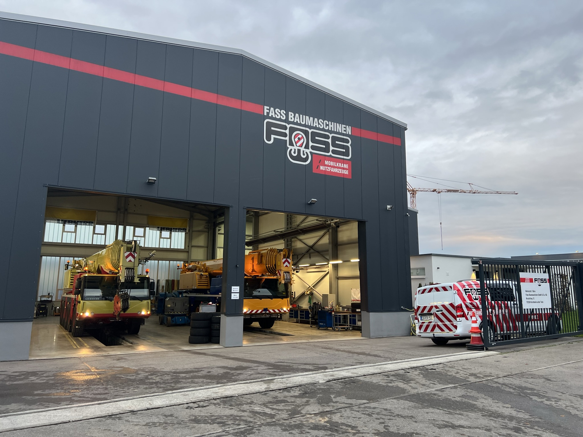 Fass Baumaschinen GmbH & Co. KG - 트럭 - 디젤 undefined : 사진 1