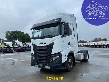 트랙터 유닛 IVECO S-WAY