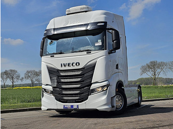 트랙터 유닛 IVECO S-WAY