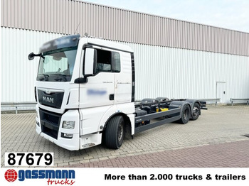 캡 새시 트럭 MAN TGX 26.440