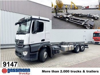 후크 리프트 트럭 MERCEDES-BENZ Actros 2548