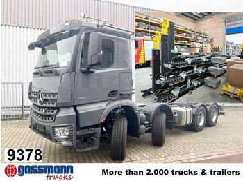 후크 리프트 트럭 MERCEDES-BENZ Arocs 3251