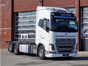 컨테이너 운반 장치/ 스와프 보디 트럭 VOLVO FH16 750