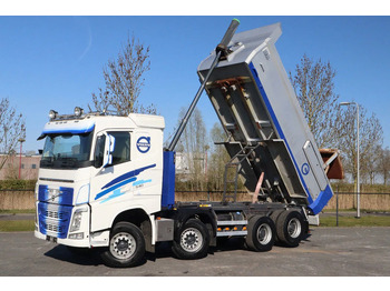덤프트럭 VOLVO FH 540