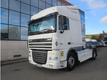 트랙터 유닛 DAF XF 105 460